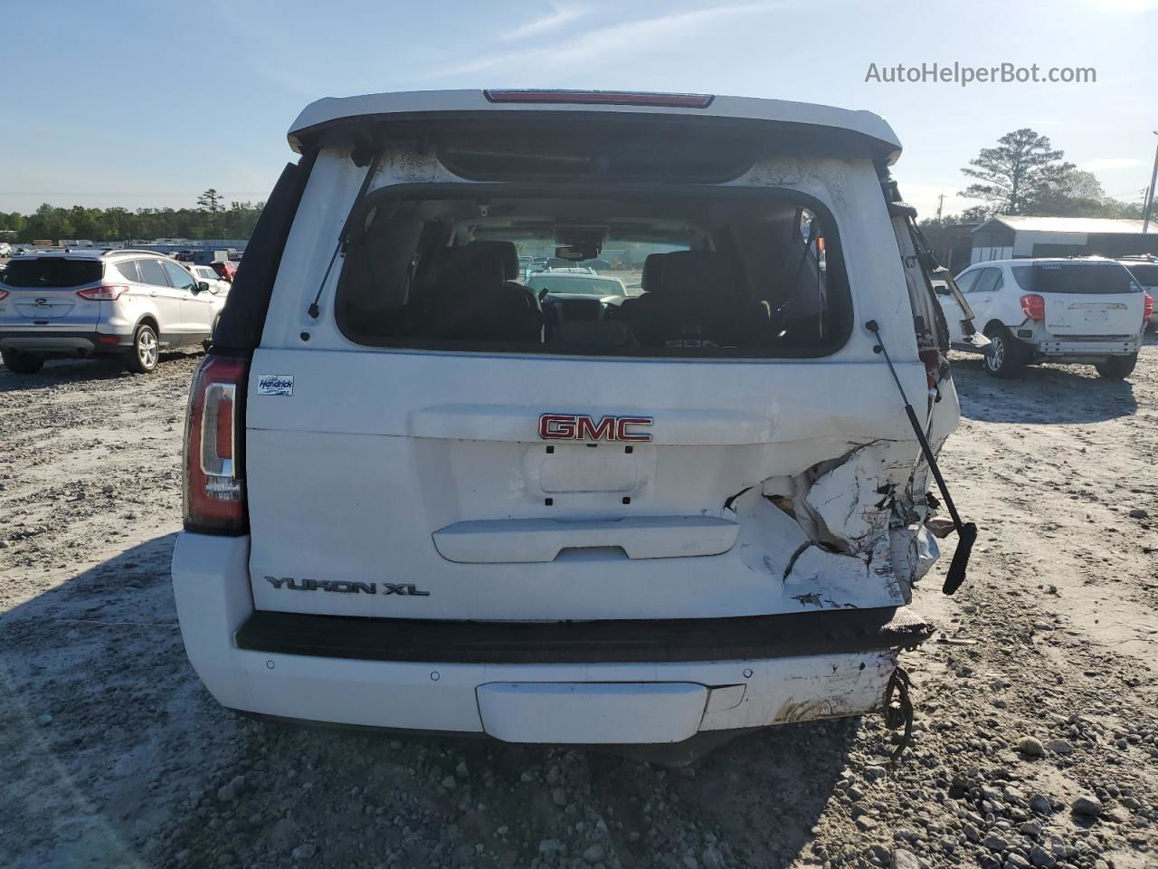 2017 Gmc Yukon Xl C1500 Slt White vin: 1GKS1GKC7HR366412