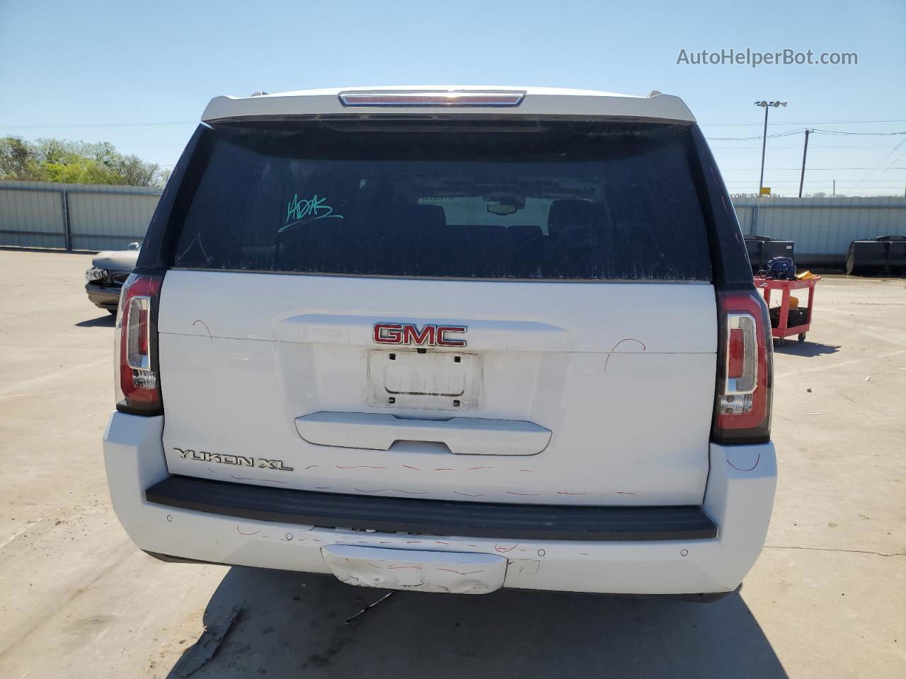 2020 Gmc Yukon Xl C1500 Slt White vin: 1GKS1GKC8LR244702