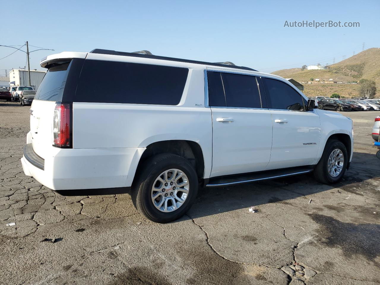 2020 Gmc Yukon Xl C1500 Slt White vin: 1GKS1GKCXLR300087