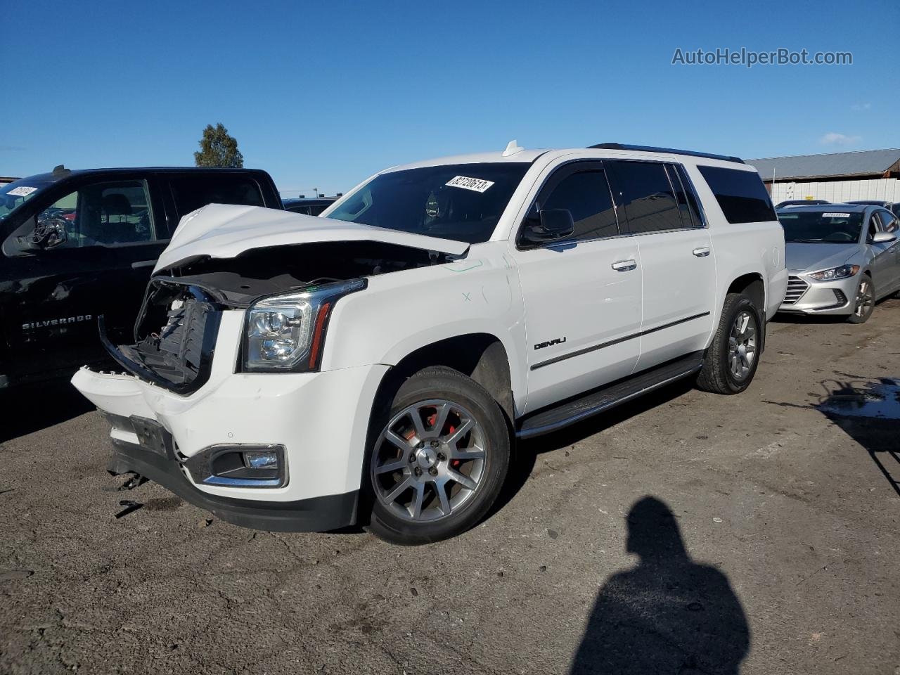 2020 Gmc Yukon Xl Denali White vin: 1GKS1HKJ2LR299876