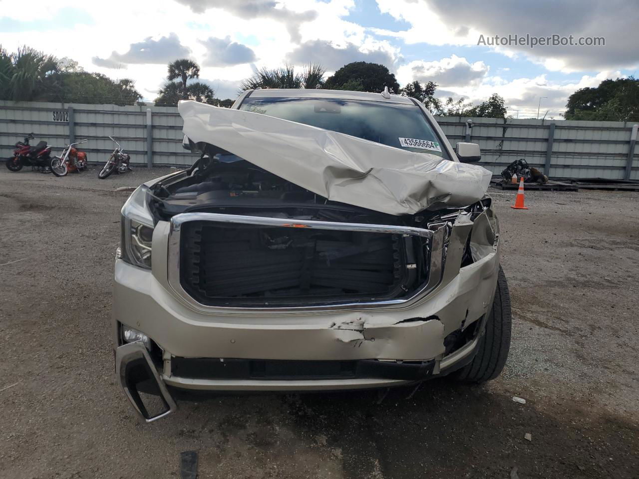 2017 Gmc Yukon Xl Denali Beige vin: 1GKS1HKJ3HR225552