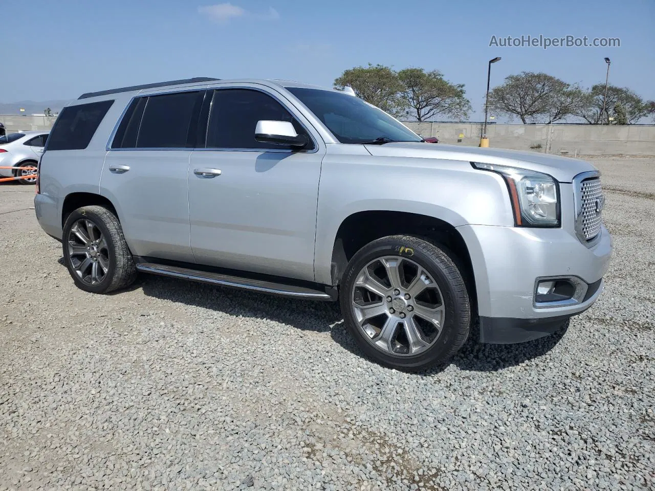 2017 Gmc Yukon Sle Серебряный vin: 1GKS2AKC5HR325898