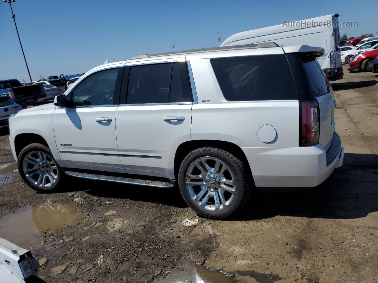 2017 Gmc Yukon Slt White vin: 1GKS2BKC3HR393185