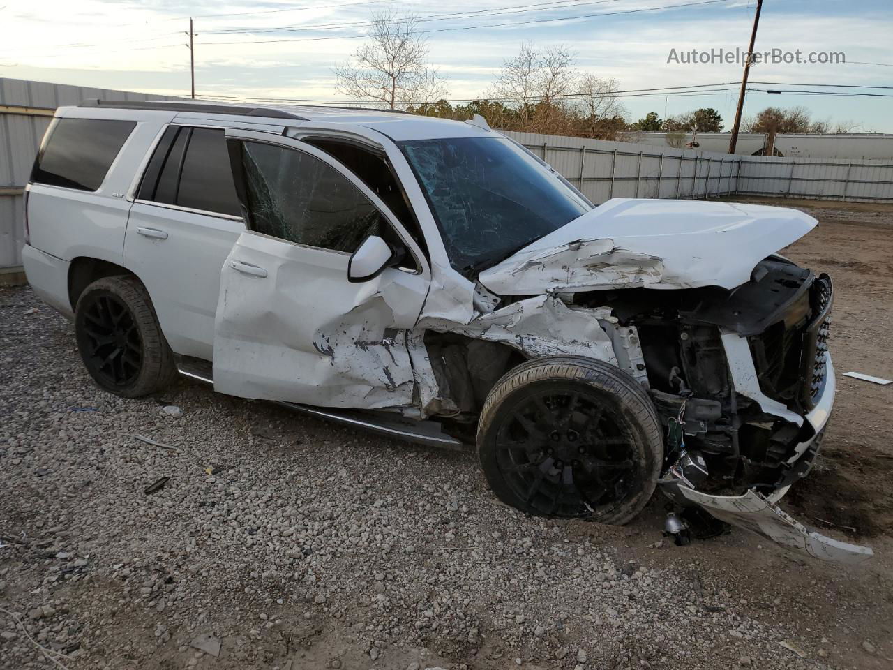 2017 Gmc Yukon Slt White vin: 1GKS2BKC9HR140968