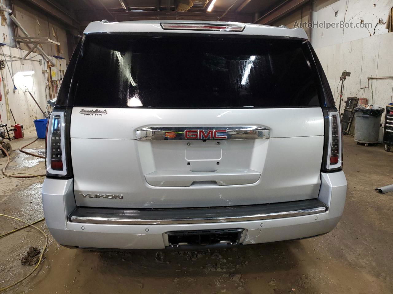 2017 Gmc Yukon Denali Silver vin: 1GKS2CKJ3HR225793