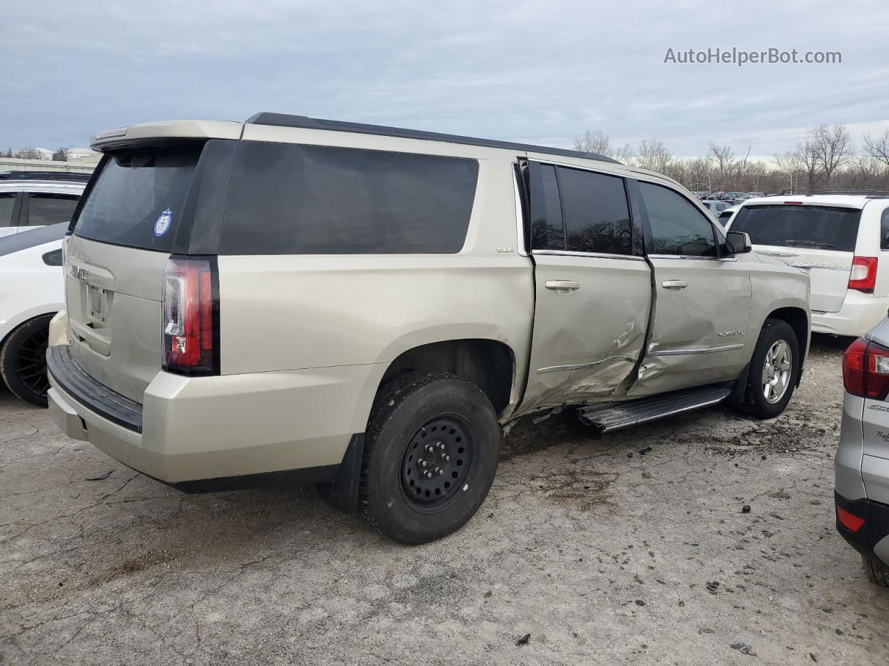 2017 Gmc Yukon Xl K1500 Sle Бежевый vin: 1GKS2FKC0HR267972