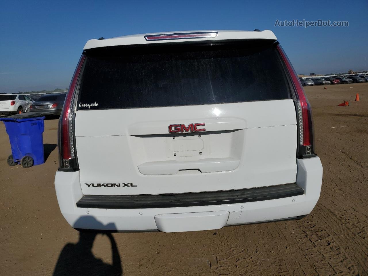 2017 Gmc Yukon Xl K1500 Sle White vin: 1GKS2FKC7HR216503