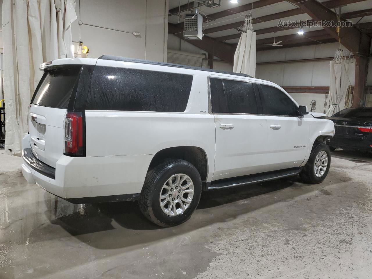 2017 Gmc Yukon Xl K1500 Slt White vin: 1GKS2GKC8HR195618