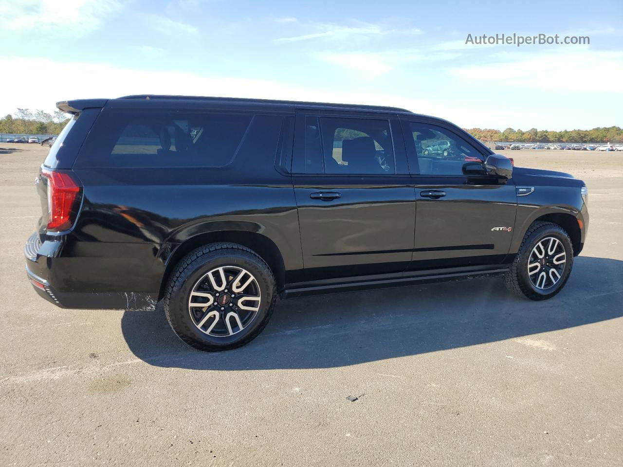 2021 Gmc Yukon Xl K1500 At4 Black vin: 1GKS2HKD8MR421102