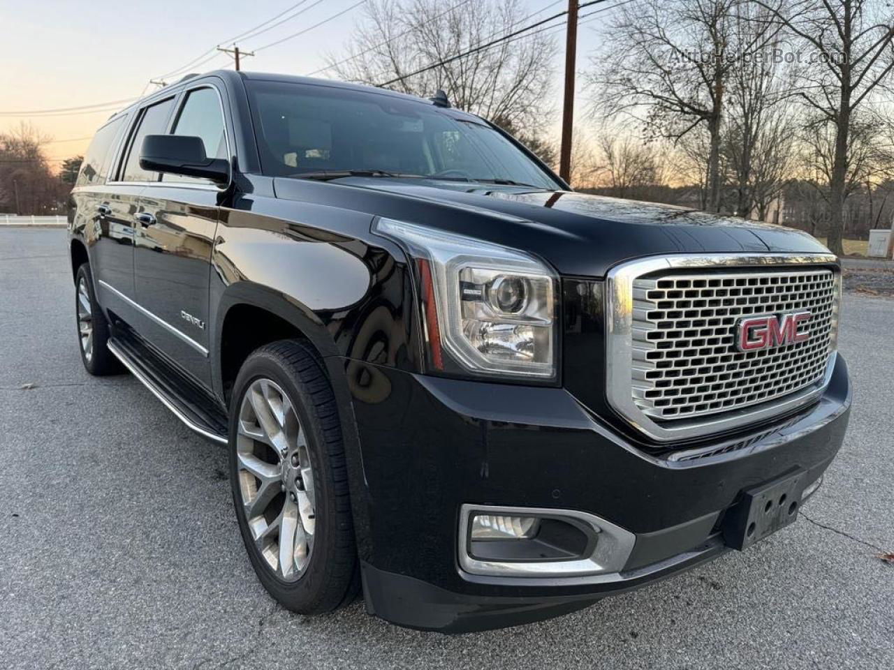 2017 Gmc Yukon Xl Denali Black vin: 1GKS2HKJ1HR243271