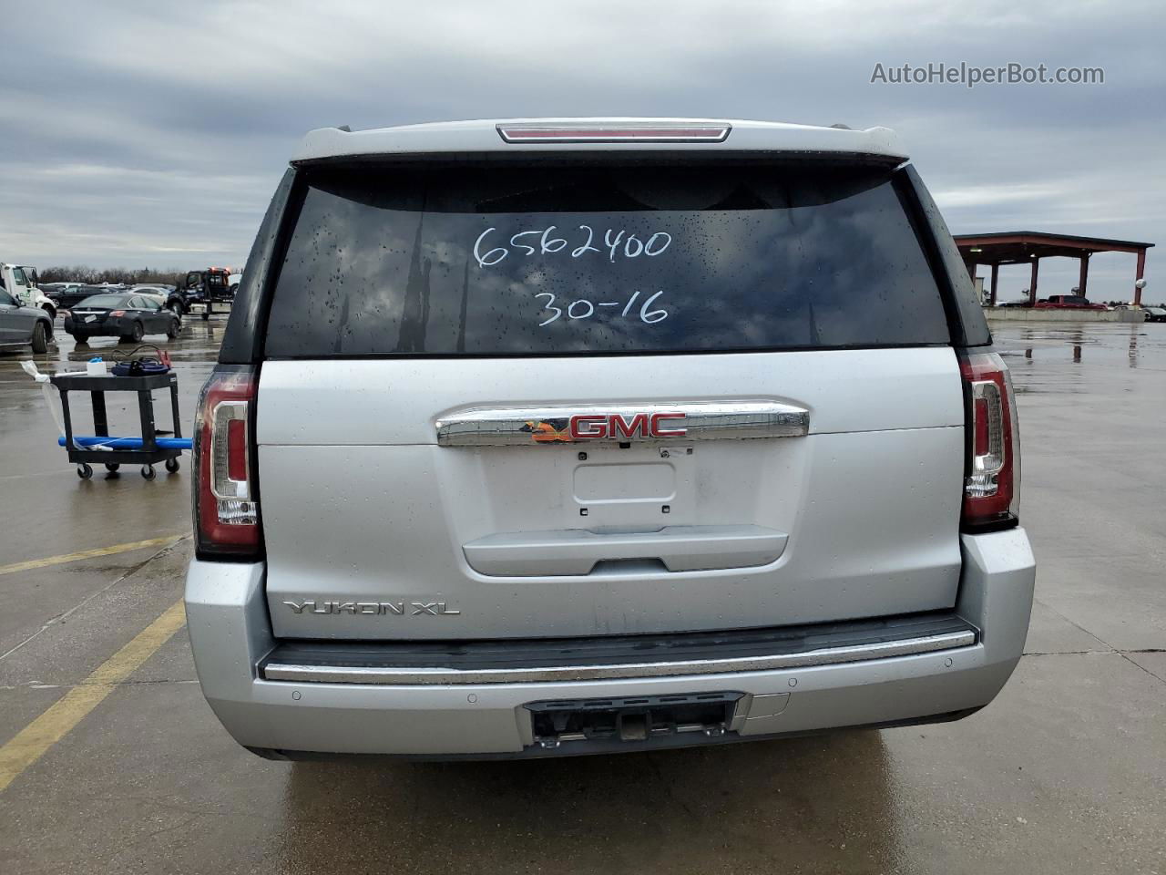 2020 Gmc Yukon Xl Denali Silver vin: 1GKS2HKJ5LR200092