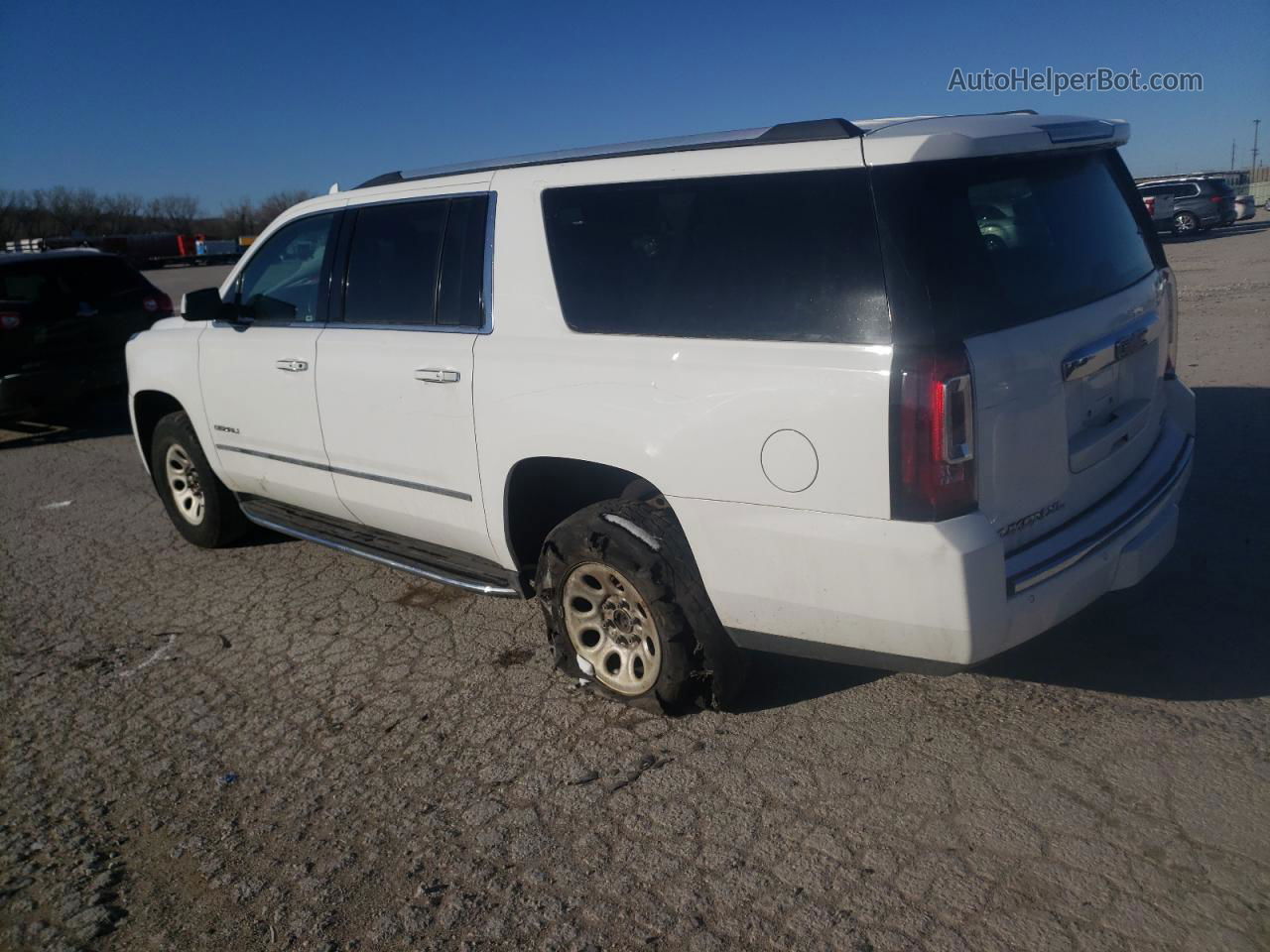 2020 Gmc Yukon Xl Denali White vin: 1GKS2HKJ6LR198594