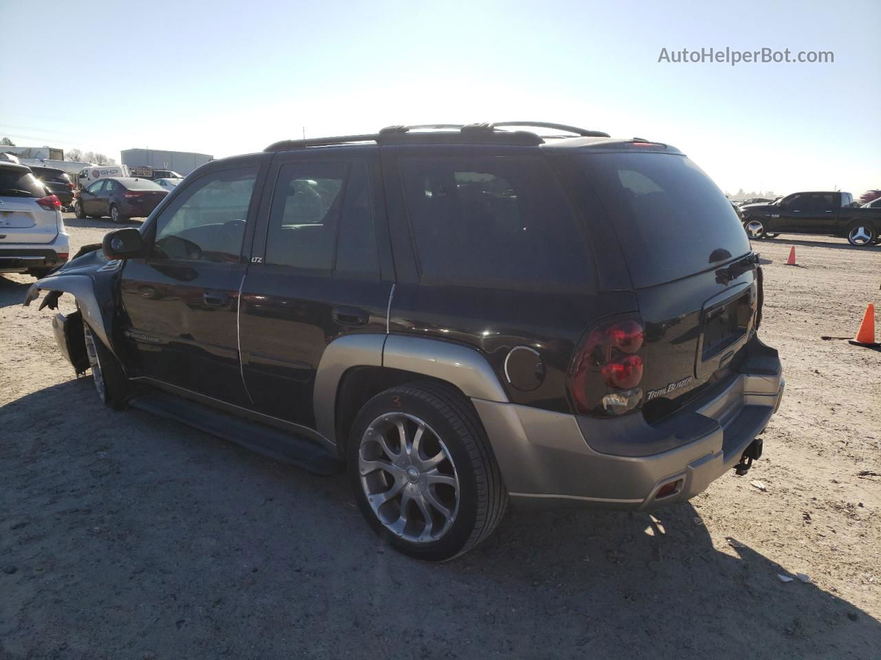 2002 Chevrolet Trailblazer  Black vin: 1GNDS13S522362497