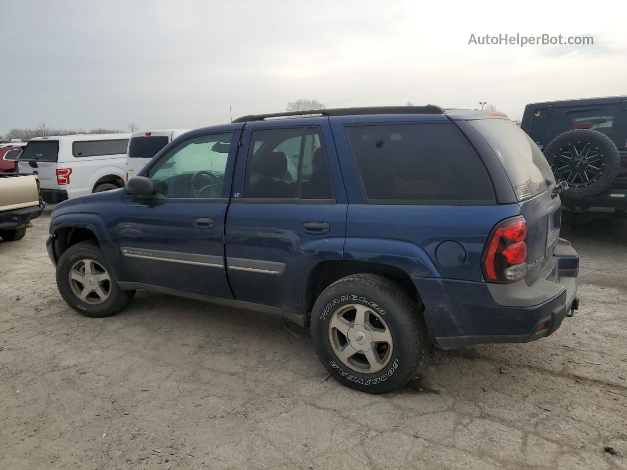 2002 Chevrolet Trailblazer  Blue vin: 1GNDT13S422505470