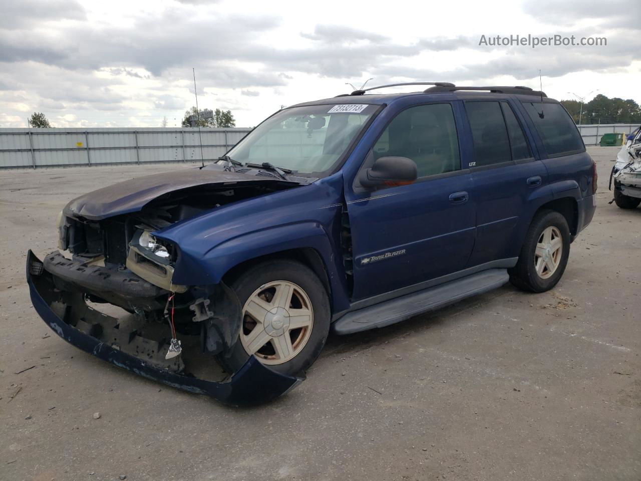 2002 Chevrolet Trailblazer  Blue vin: 1GNDT13S722308650