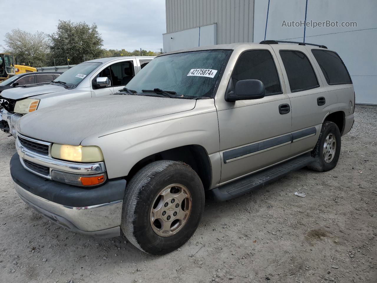 2004 Chevrolet Tahoe C1500 Silver vin: 1GNEC13V04R141296