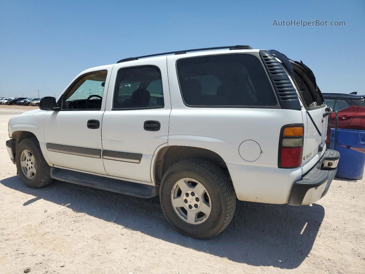 2004 Chevrolet Tahoe C1500 White vin: 1GNEC13V24R270933