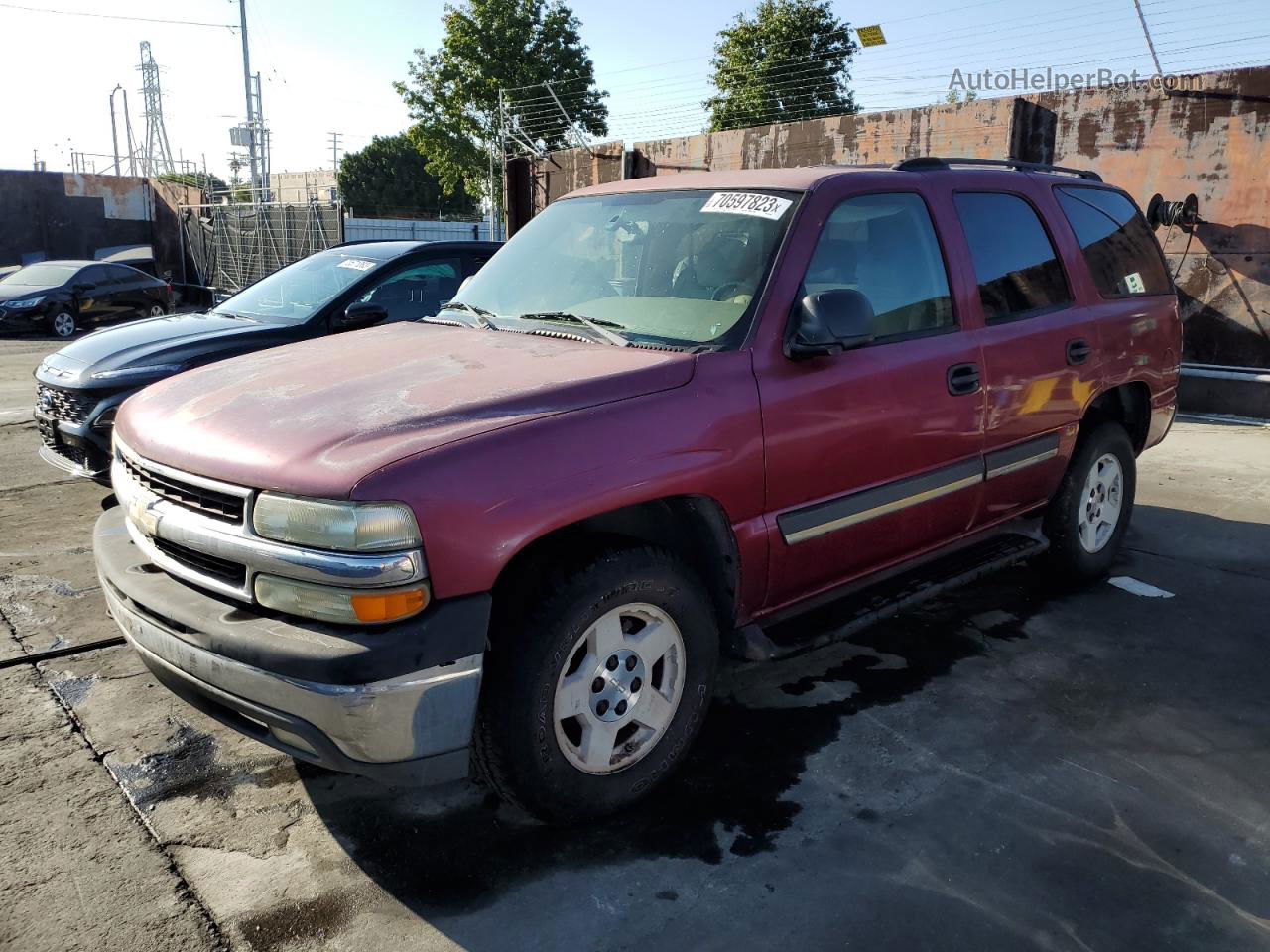 2004 Chevrolet Tahoe C1500 Burgundy vin: 1GNEC13V44R271825