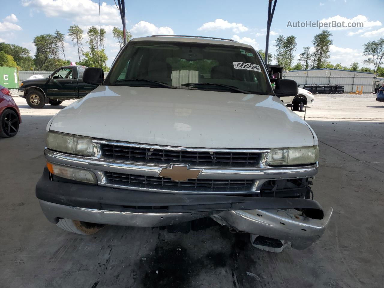 2004 Chevrolet Tahoe C1500 White vin: 1GNEC13V64R220245