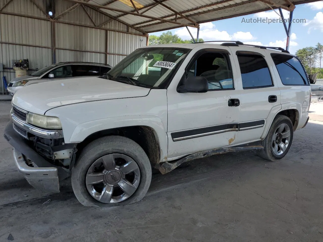 2004 Chevrolet Tahoe C1500 White vin: 1GNEC13V64R220245