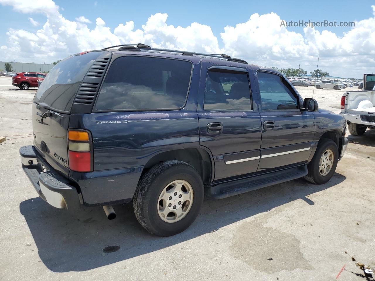 2004 Chevrolet Tahoe C1500 Blue vin: 1GNEC13V74R236678