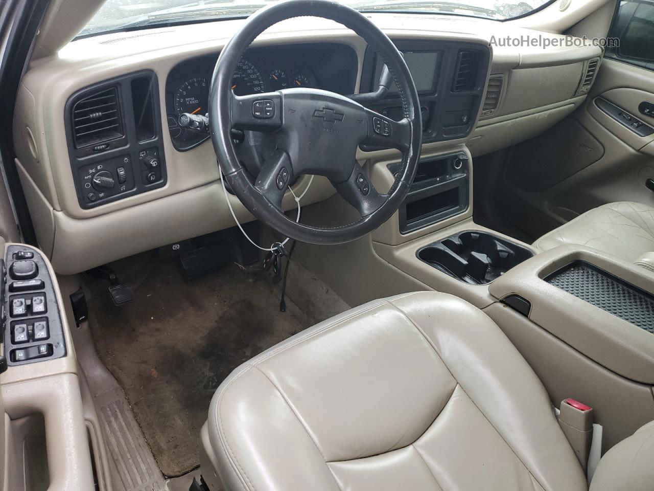 2004 Chevrolet Tahoe C1500 White vin: 1GNEC13Z04J283486