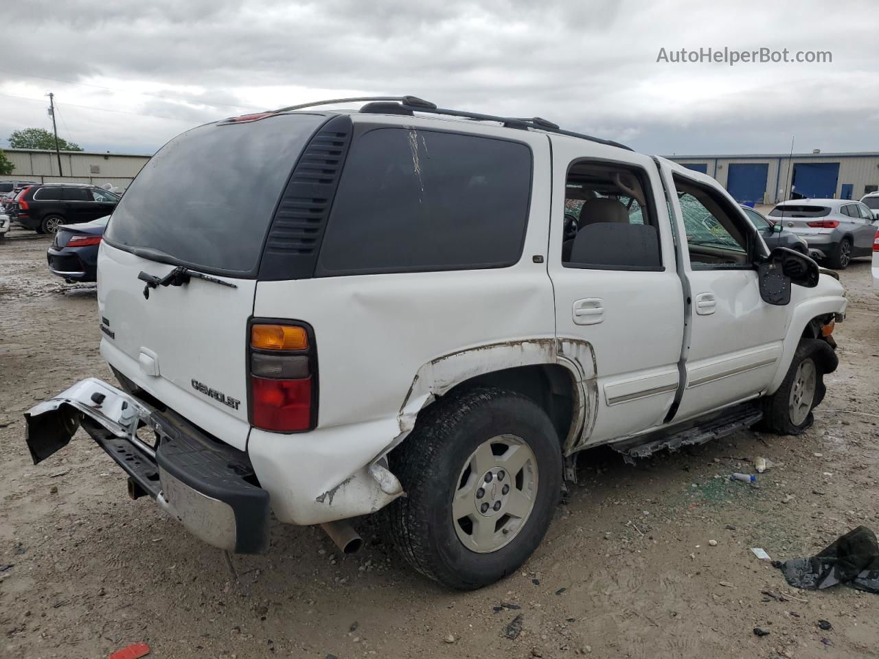 2004 Chevrolet Tahoe C1500 White vin: 1GNEC13Z04J298179