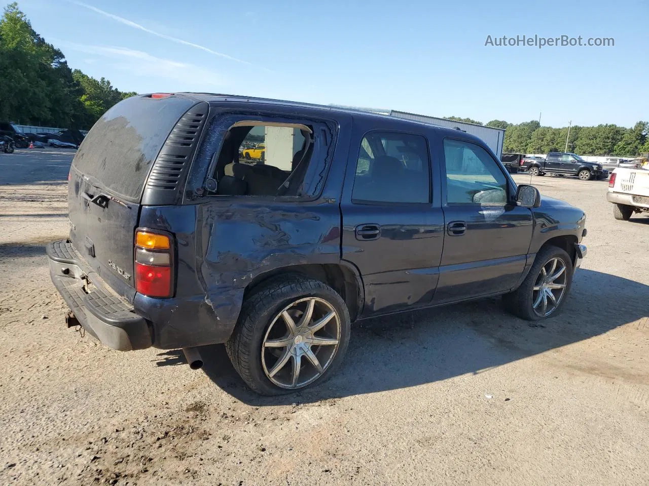 2004 Chevrolet Tahoe C1500 Blue vin: 1GNEC13Z94J133036