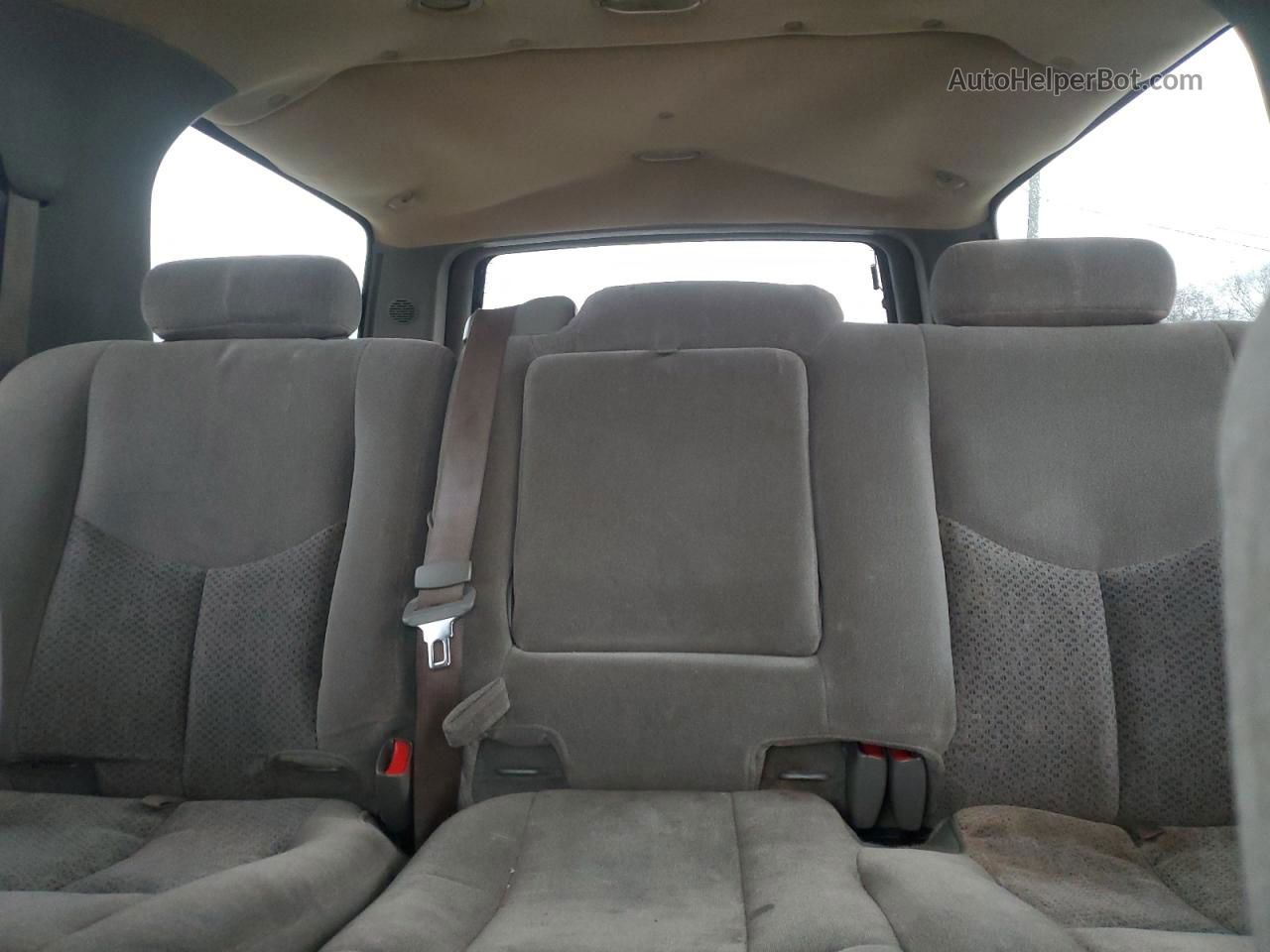 2005 Chevrolet Suburban C1500 Черный vin: 1GNEC16Z45R117695