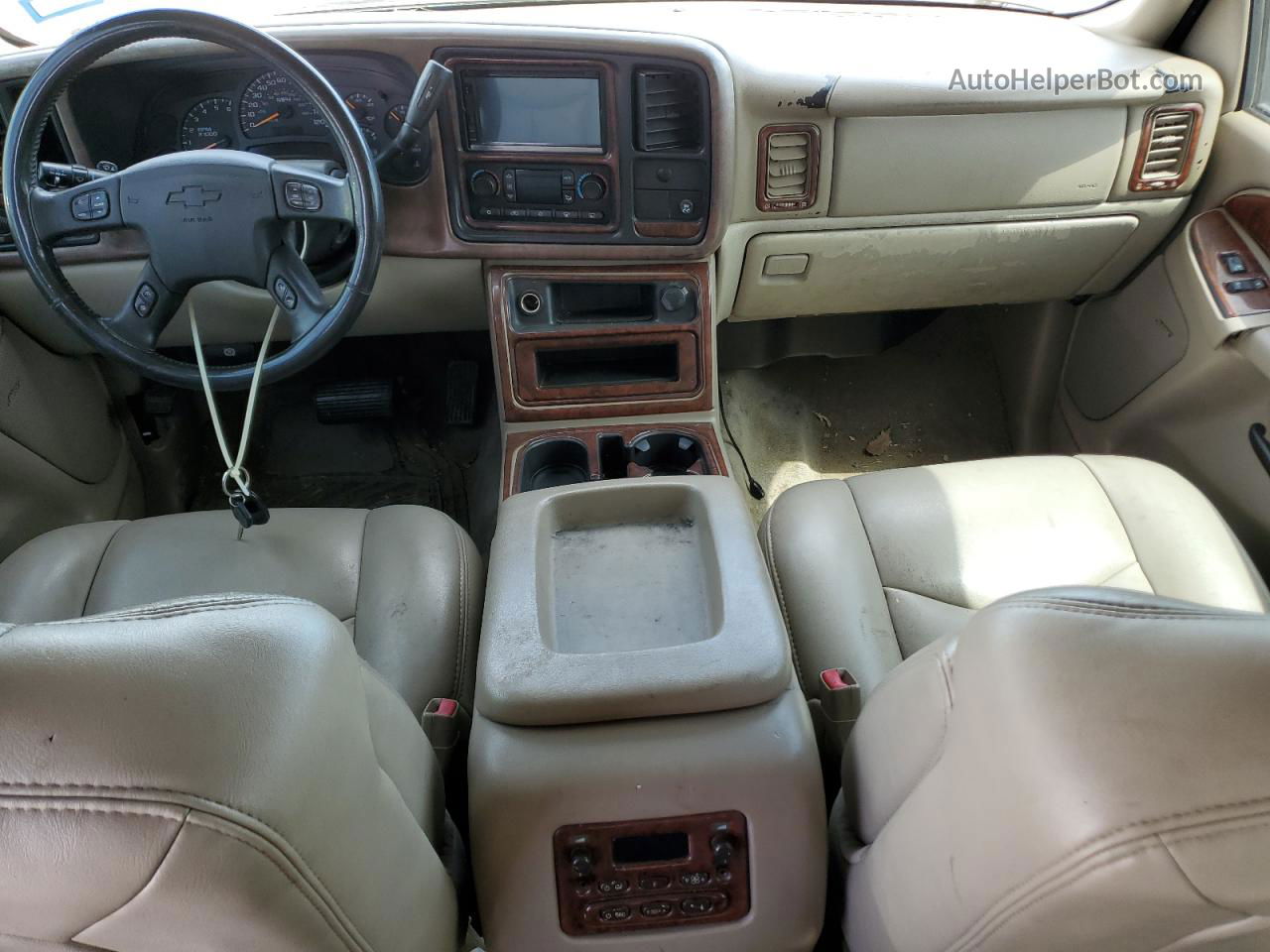 2005 Chevrolet Suburban C1500 Серебряный vin: 1GNEC16Z75J105121