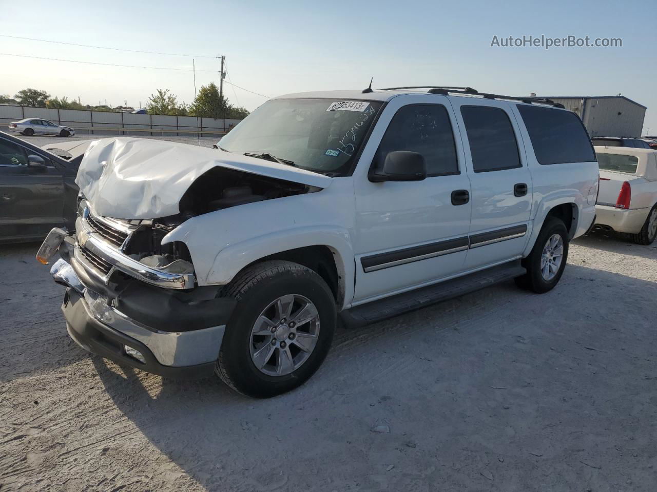 2005 Chevrolet Suburban C1500 White vin: 1GNEC16ZX5J103041