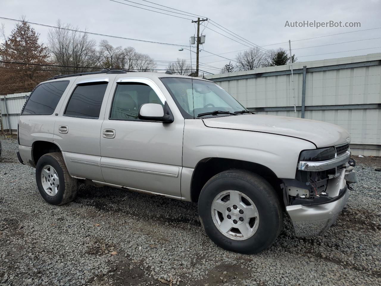 2004 Chevrolet Tahoe K1500 Gold vin: 1GNEK13T64R120440