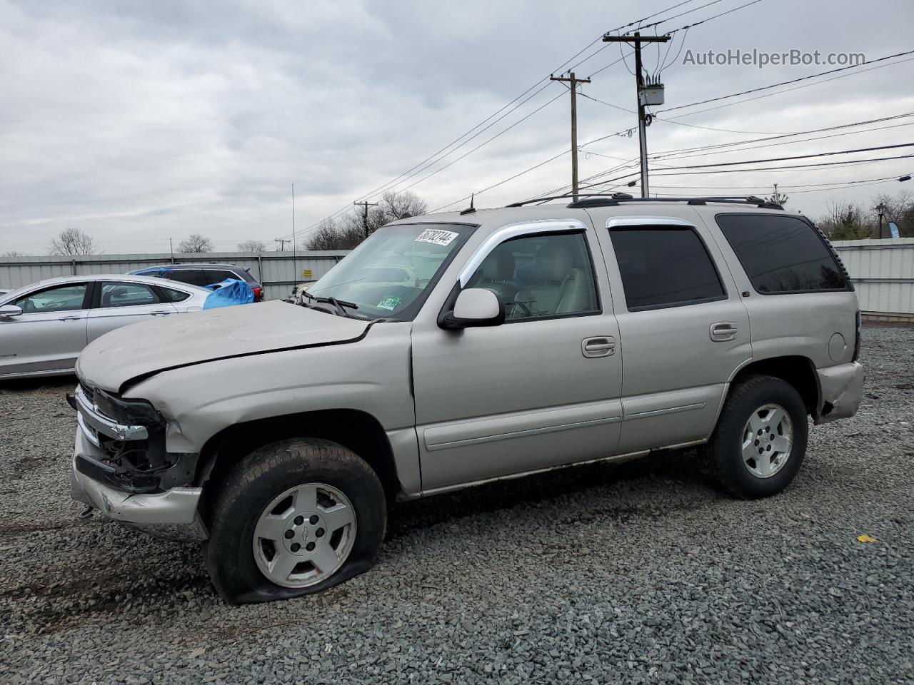 2004 Chevrolet Tahoe K1500 Gold vin: 1GNEK13T64R120440