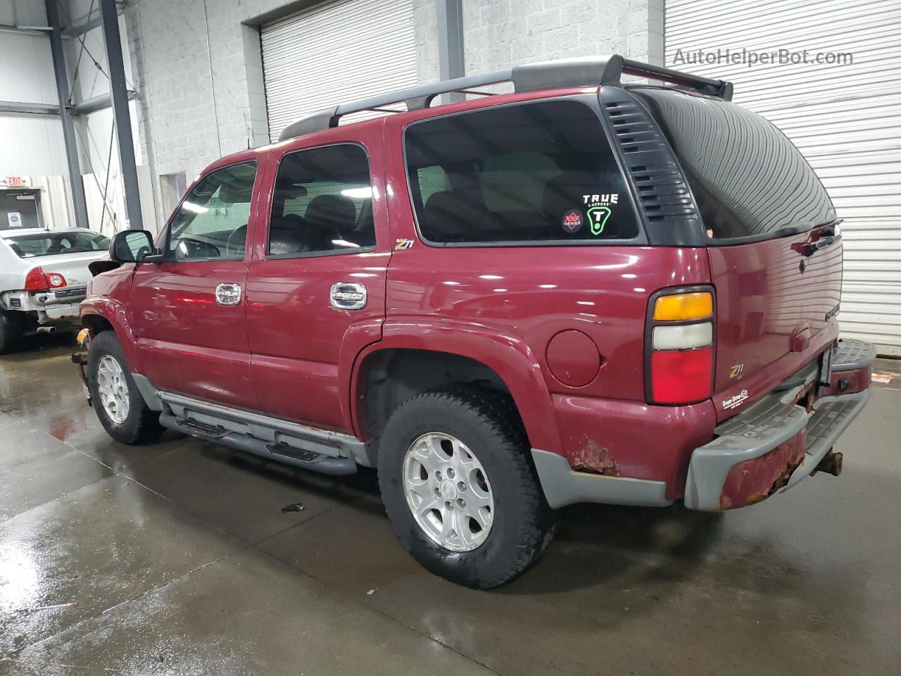 2004 Chevrolet Tahoe K1500 Burgundy vin: 1GNEK13TX4R191219