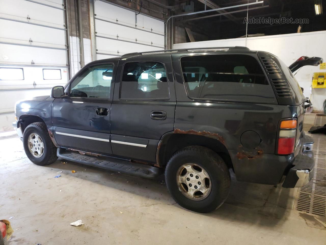 2004 Chevrolet Tahoe K1500 Black vin: 1GNEK13Z14J239080