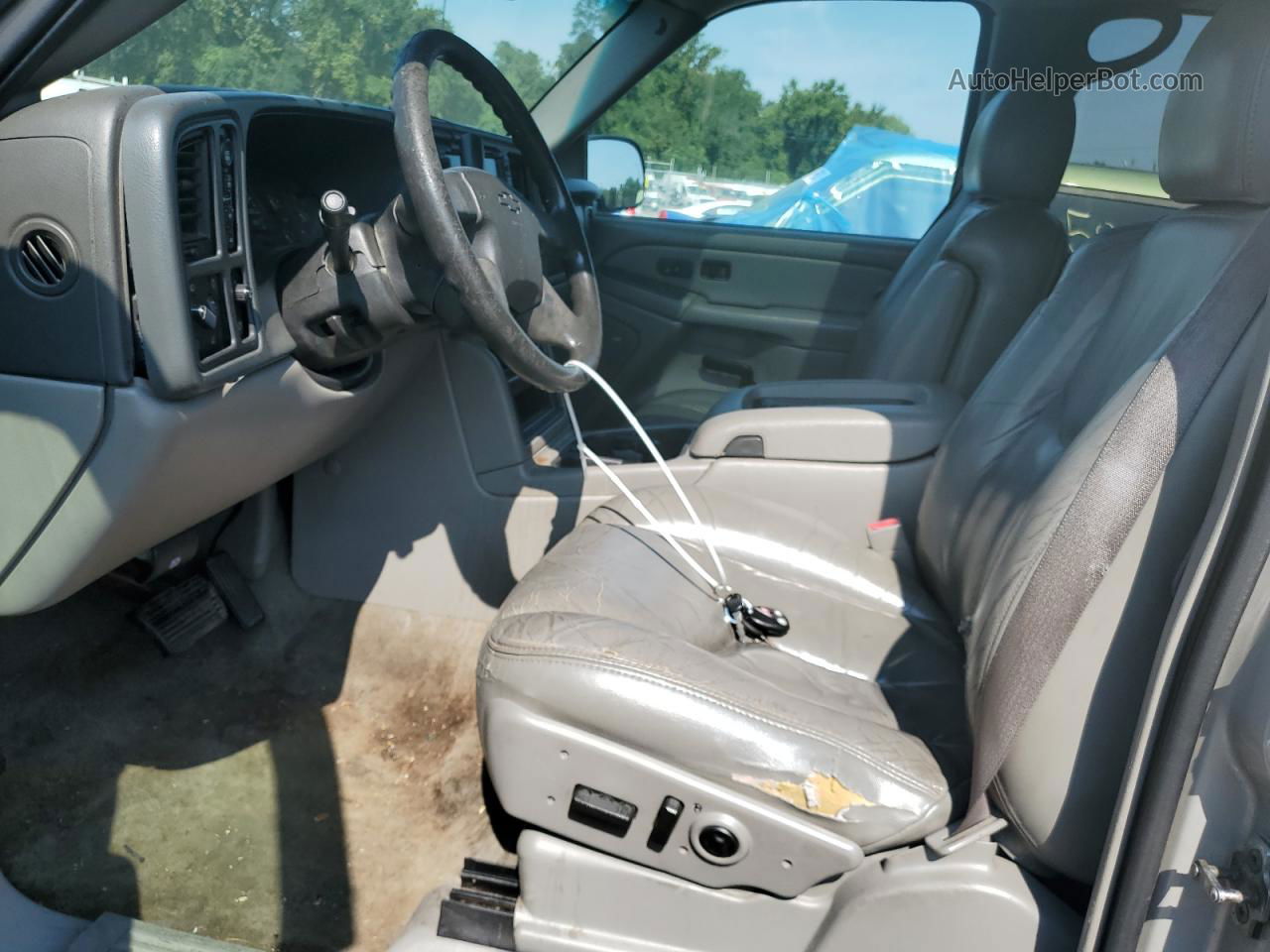 2004 Chevrolet Tahoe K1500 Beige vin: 1GNEK13Z74J176129