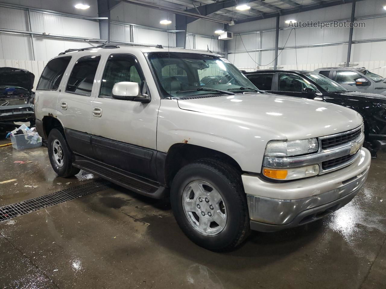 2004 Chevrolet Tahoe K1500 Silver vin: 1GNEK13Z74J223126