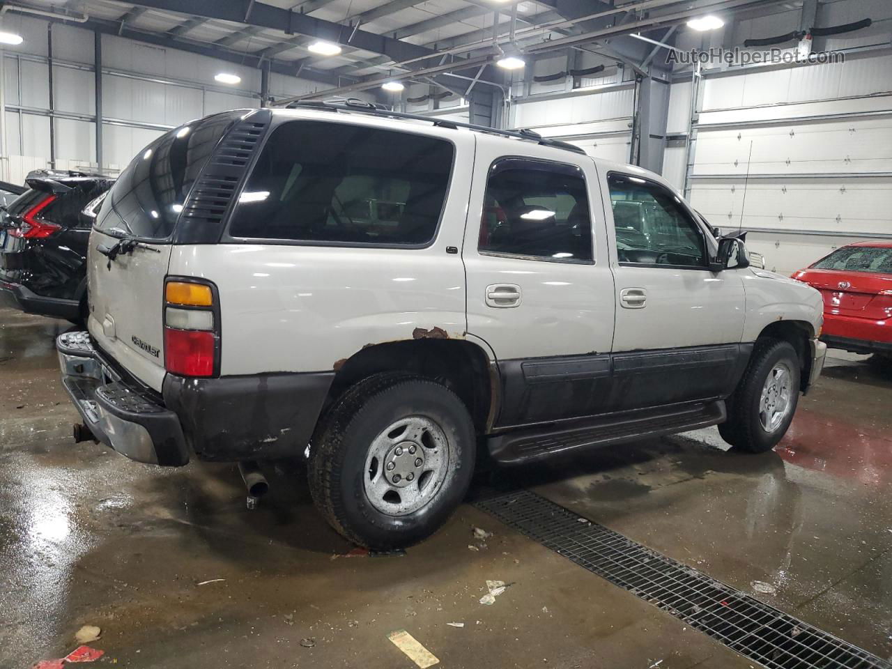 2004 Chevrolet Tahoe K1500 Silver vin: 1GNEK13Z74J223126