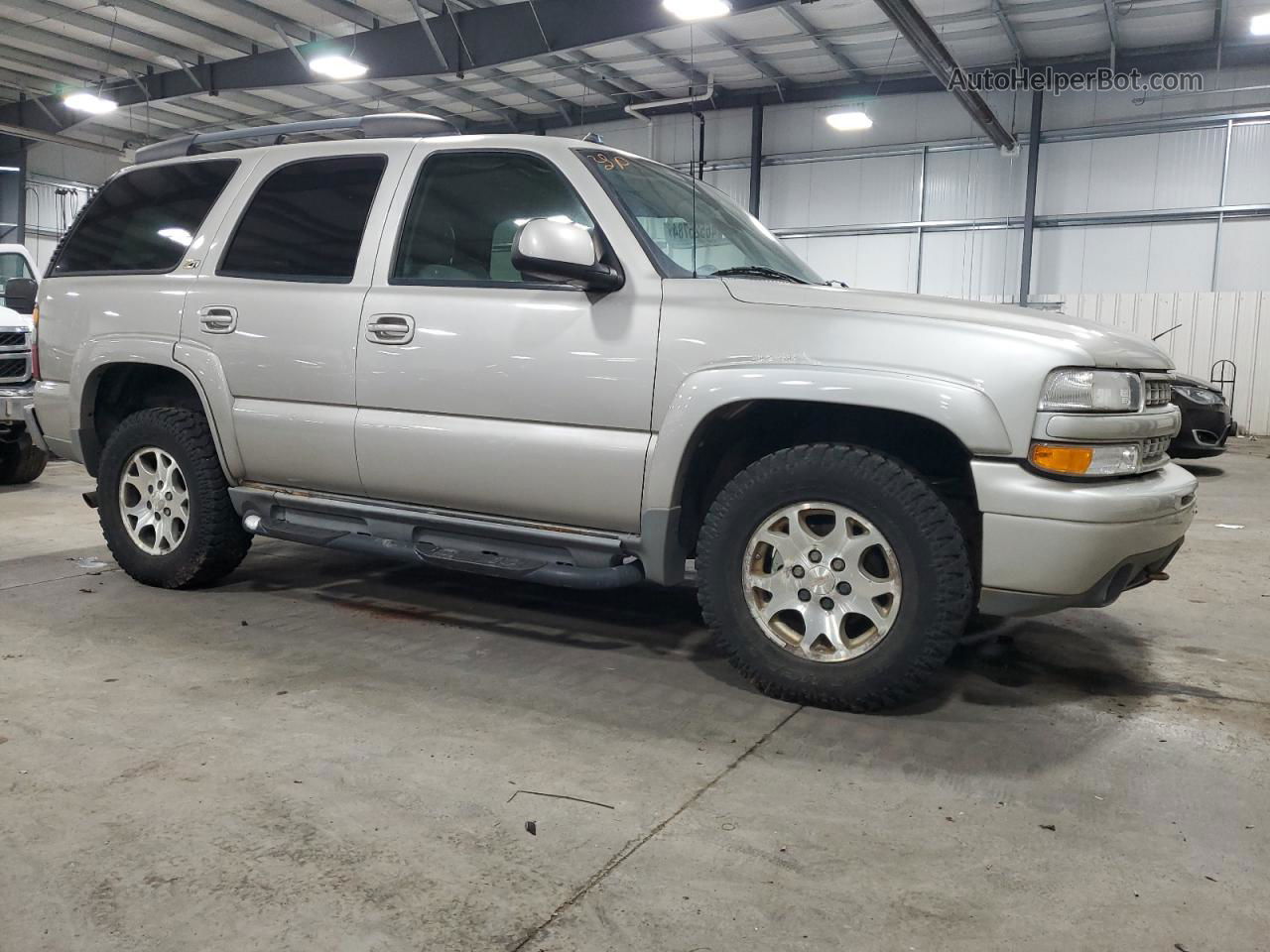 2004 Chevrolet Tahoe K1500 Cream vin: 1GNEK13Z74R111623