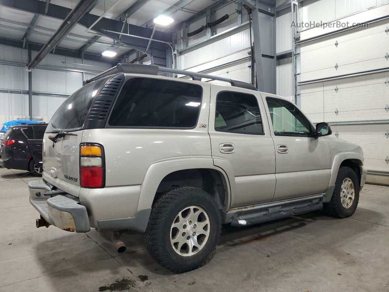 2004 Chevrolet Tahoe K1500 Cream vin: 1GNEK13Z74R111623