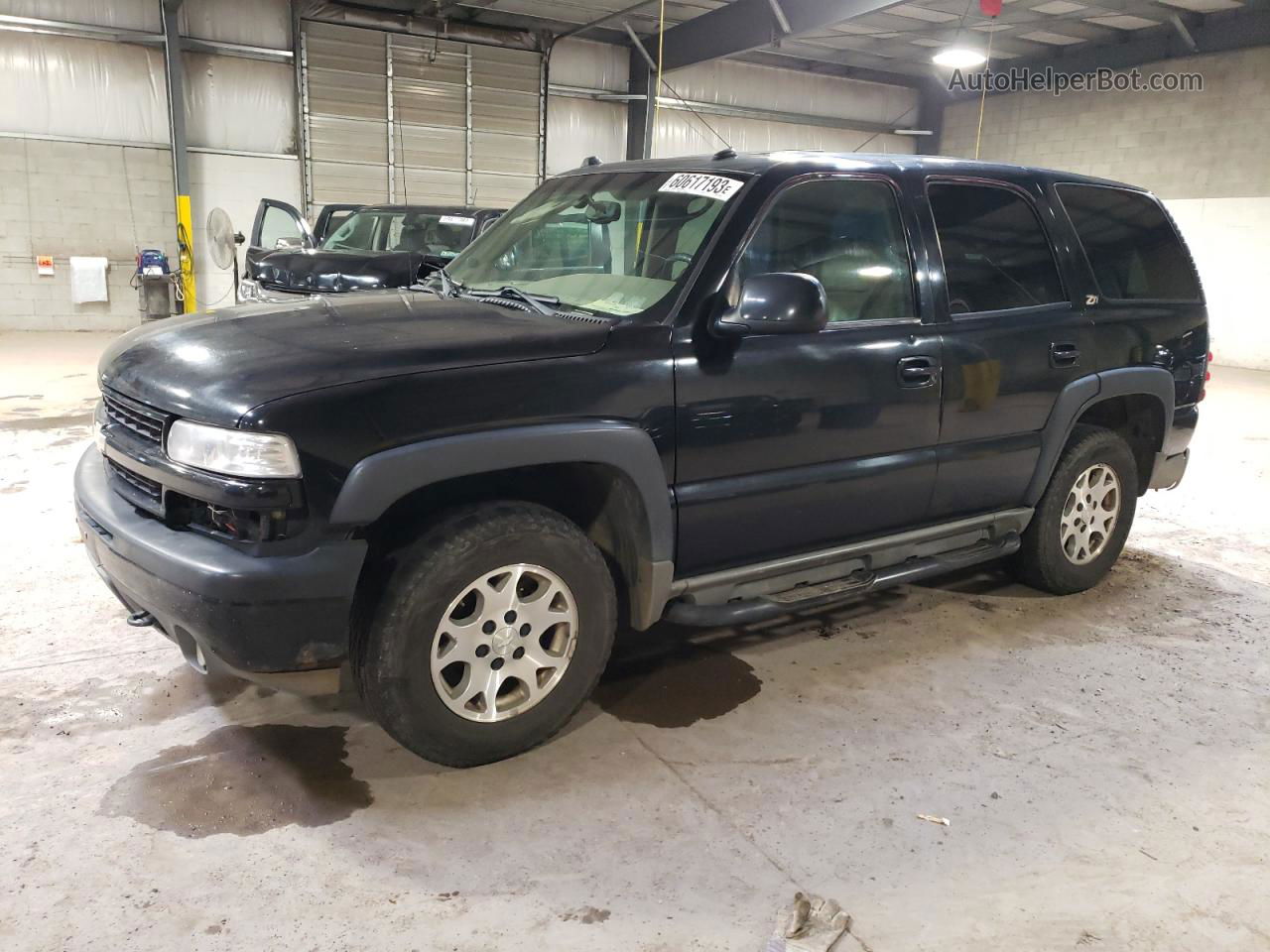 2004 Chevrolet Tahoe K1500 Black vin: 1GNEK13Z74R250540