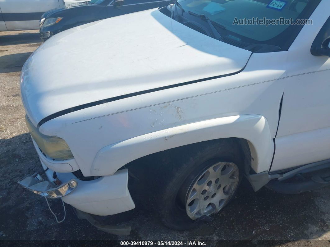 2004 Chevrolet Tahoe Z71 White vin: 1GNEK13Z74R292173