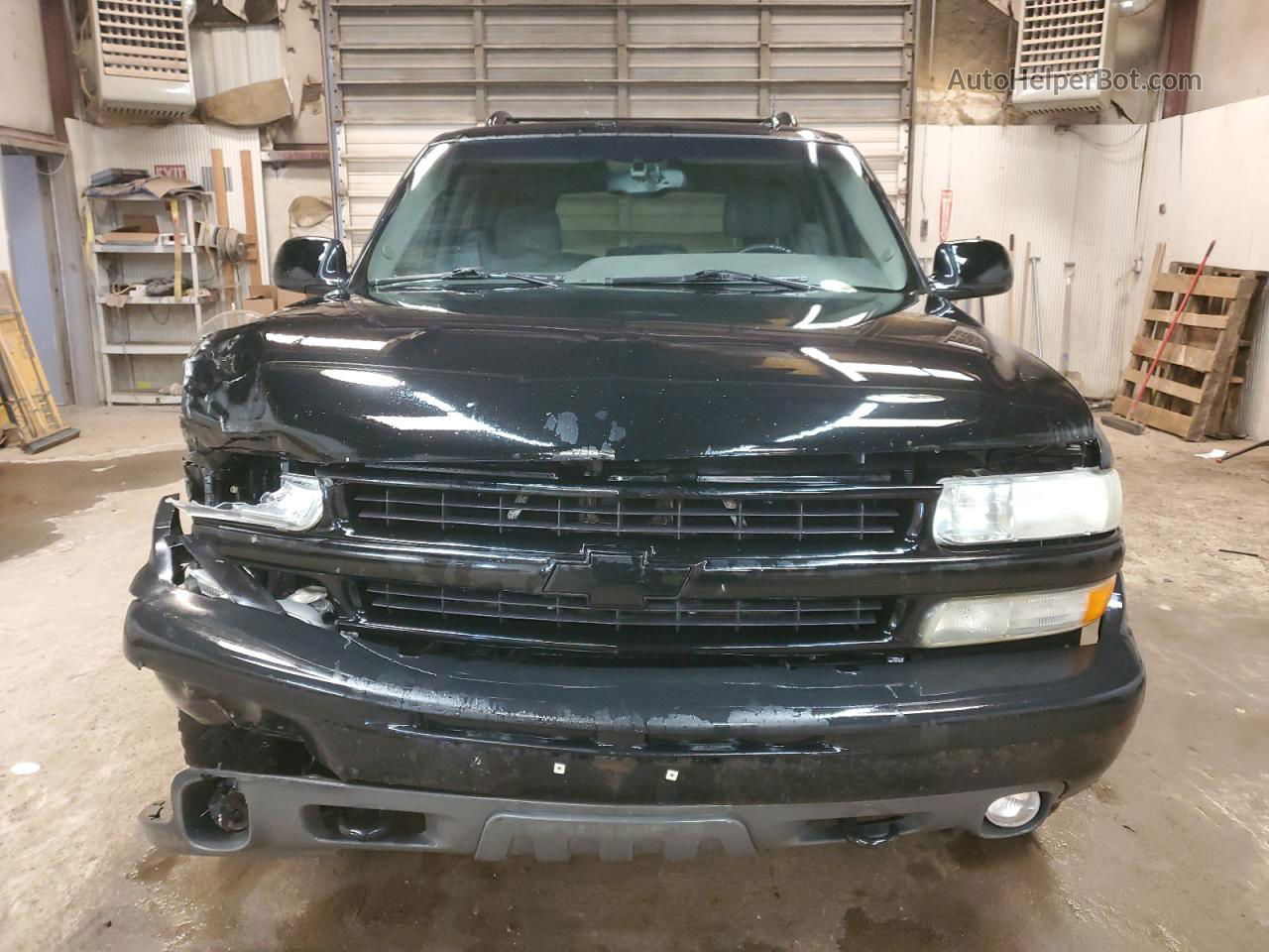 2004 Chevrolet Tahoe K1500 Black vin: 1GNEK13Z94R237014