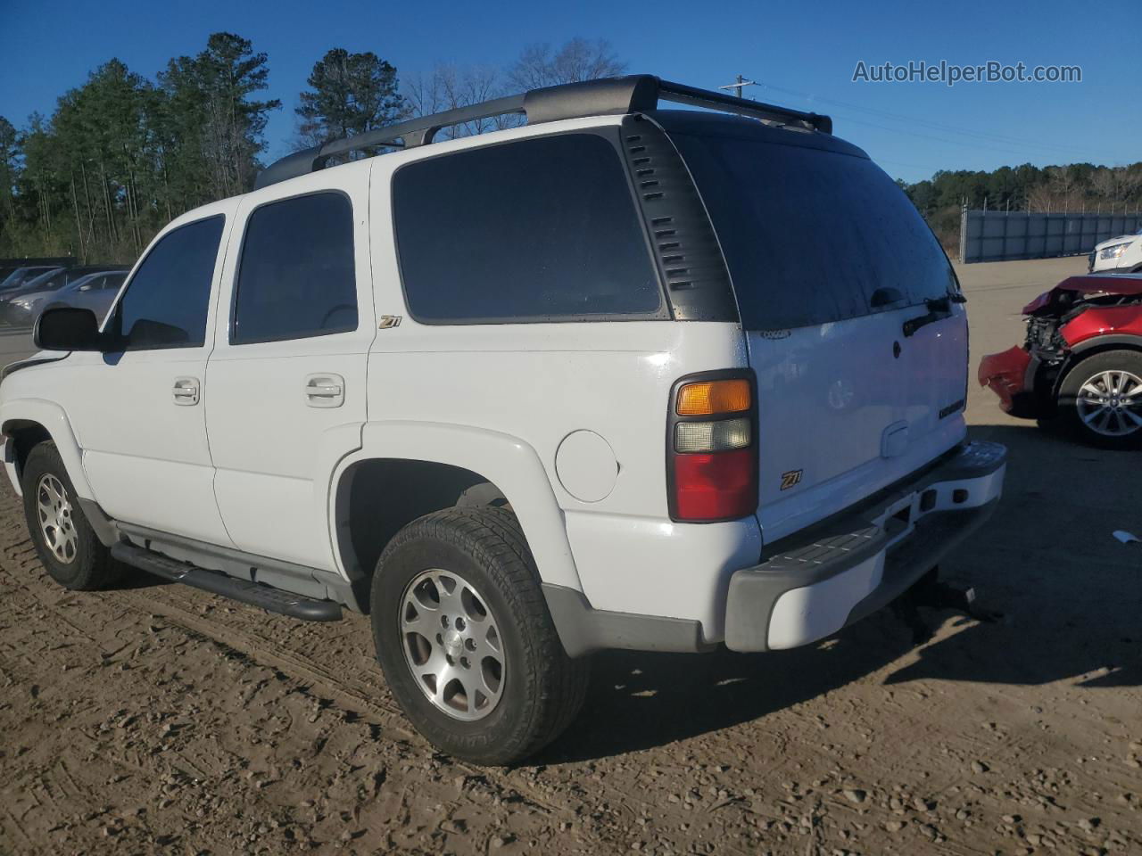 2004 Chevrolet Tahoe K1500 White vin: 1GNEK13ZX4R288683