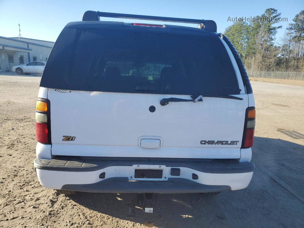 2004 Chevrolet Tahoe K1500 White vin: 1GNEK13ZX4R288683