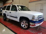 2004 Chevrolet Tahoe K1500 White vin: 1GNEK13ZX4R290644