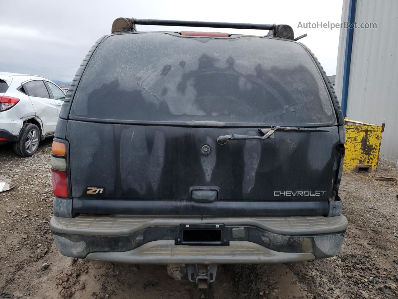 2004 Chevrolet Tahoe K1500 Black vin: 1GNEK13ZX4R322315