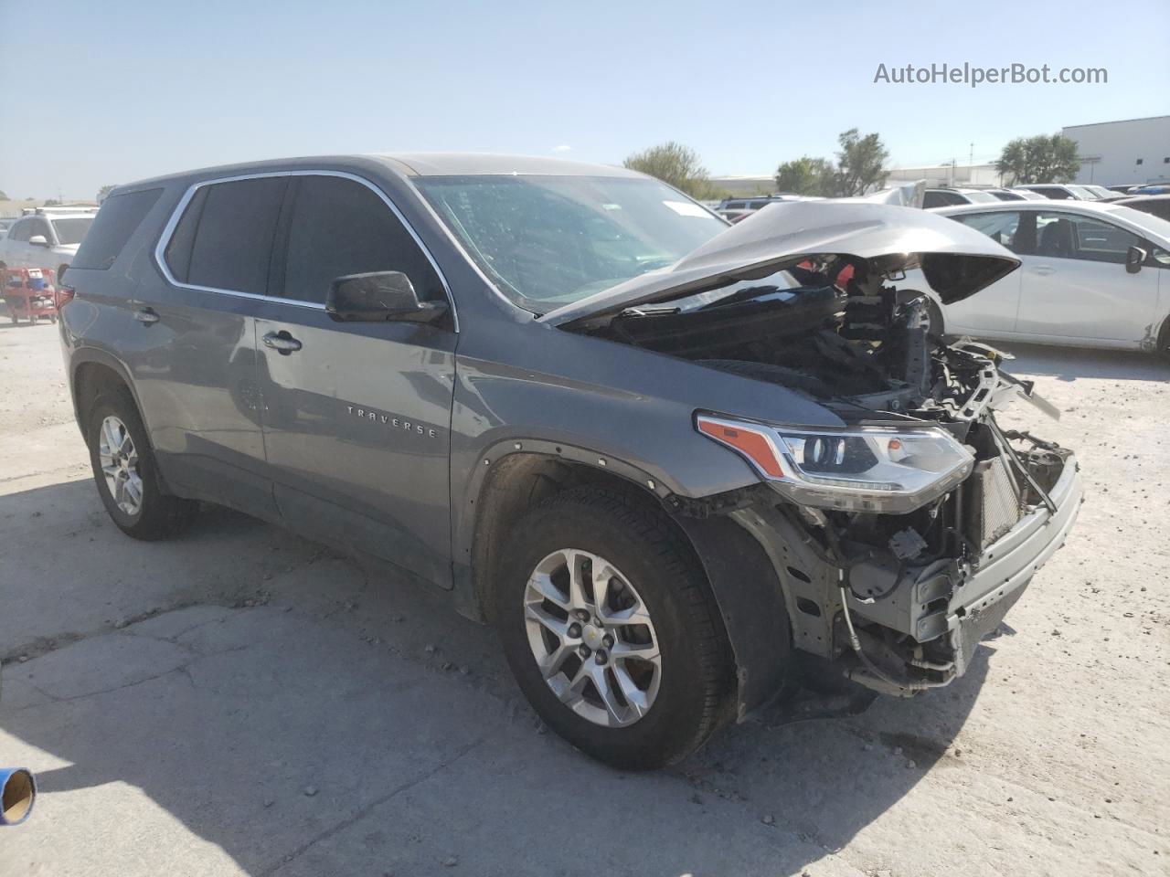 2020 Chevrolet Traverse Ls Gray vin: 1GNERFKW0LJ145352