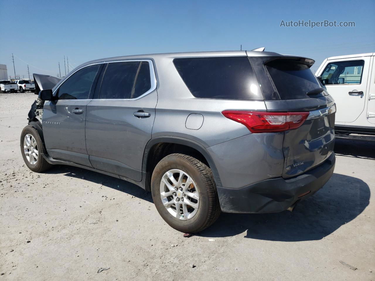 2020 Chevrolet Traverse Ls Gray vin: 1GNERFKW0LJ145352