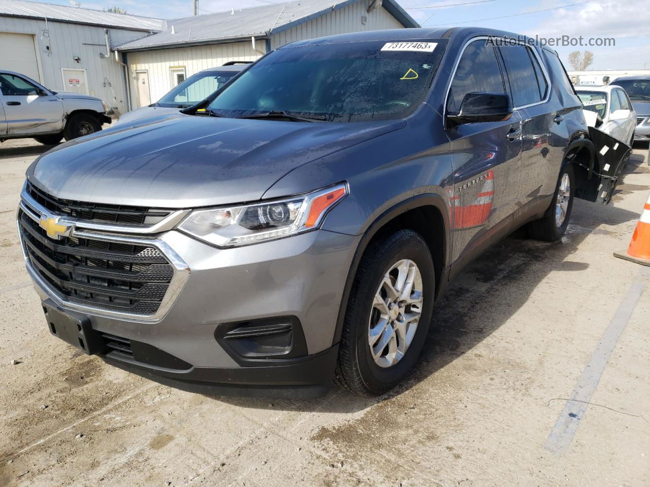 2020 Chevrolet Traverse Ls Gray vin: 1GNERFKW1LJ207261